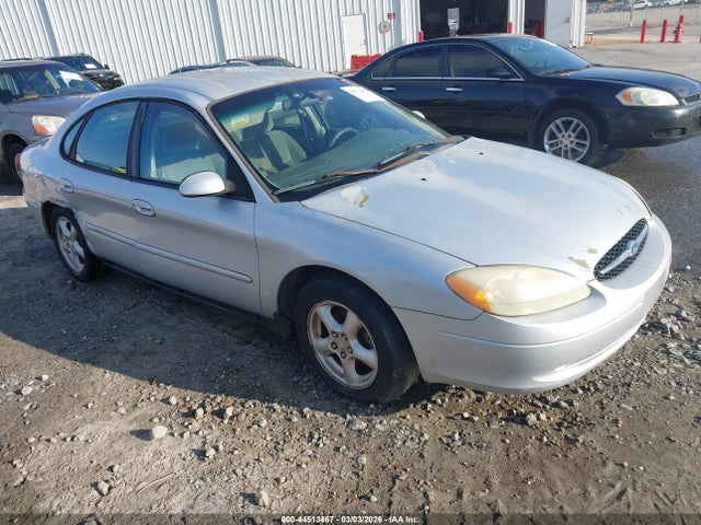 FORD TAURUS SE - 1