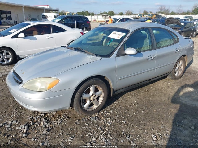 FORD TAURUS SE - 2