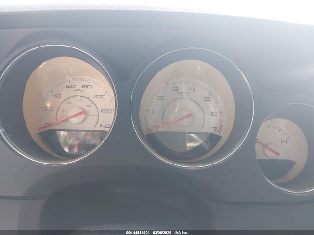 DODGE CHALLENGER SXT - 7