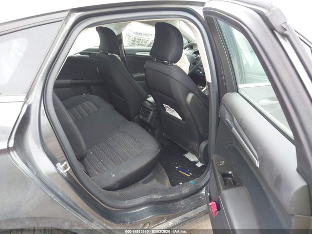 FORD FUSION SE - 8