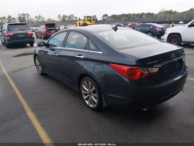 HYUNDAI SONATA SE - 3