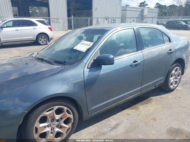 FORD FUSION SE - 6