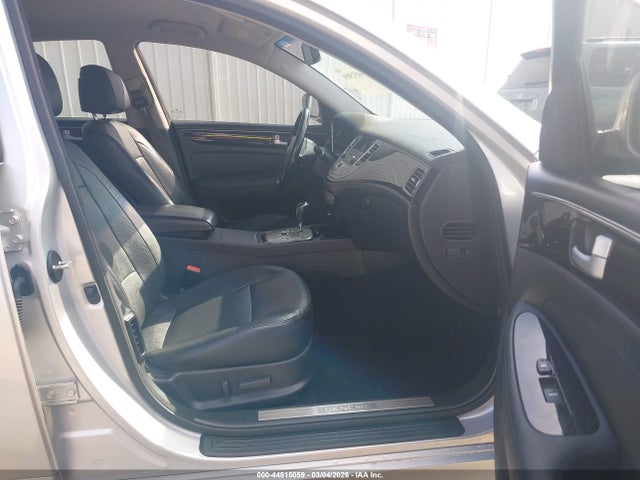 HYUNDAI GENESIS 3.8 - 5