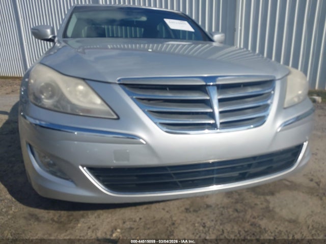 HYUNDAI GENESIS 3.8 - 6