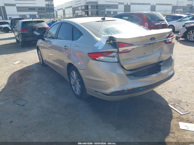 FORD FUSION SE - 3