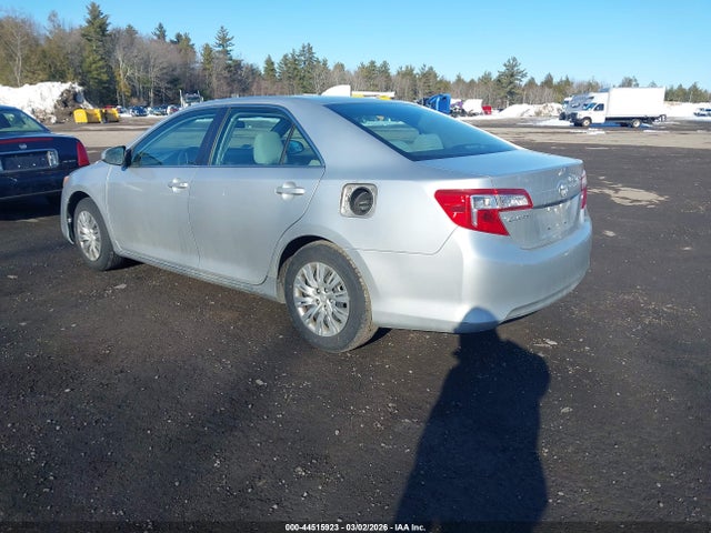 صورة 3 لـ 2012 Toyota CAMRY LE
