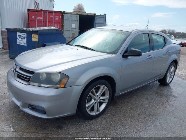DODGE AVENGER SE V6 - 2