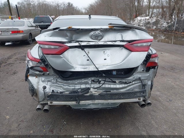 TOYOTA CAMRY - 6