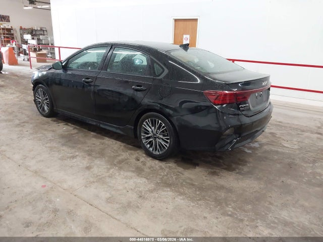 KIA FORTE GT-LINE - 3