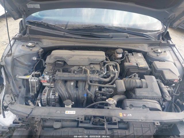 HYUNDAI ELANTRA - 10