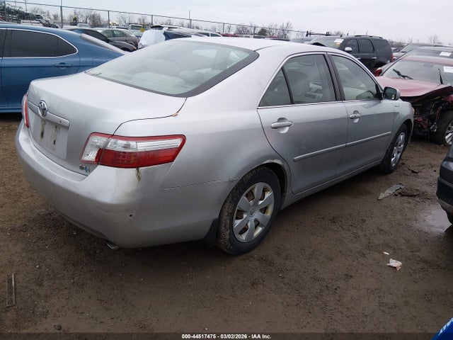 TOYOTA CAMRY - 4