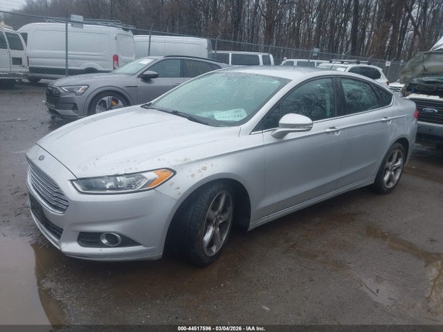 FORD FUSION SE - 2