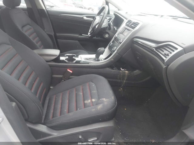 FORD FUSION SE - 5