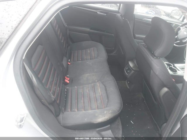 FORD FUSION SE - 8