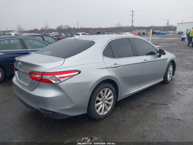 TOYOTA CAMRY - 4