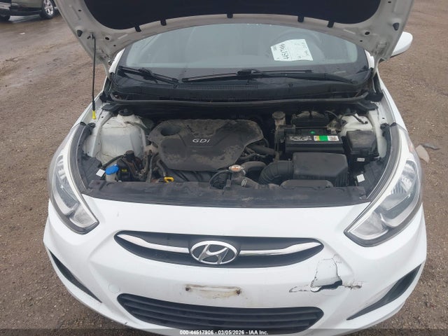 HYUNDAI ACCENT GLS - 10