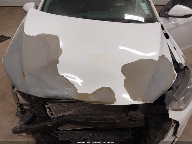 HYUNDAI ELANTRA SEL - 10