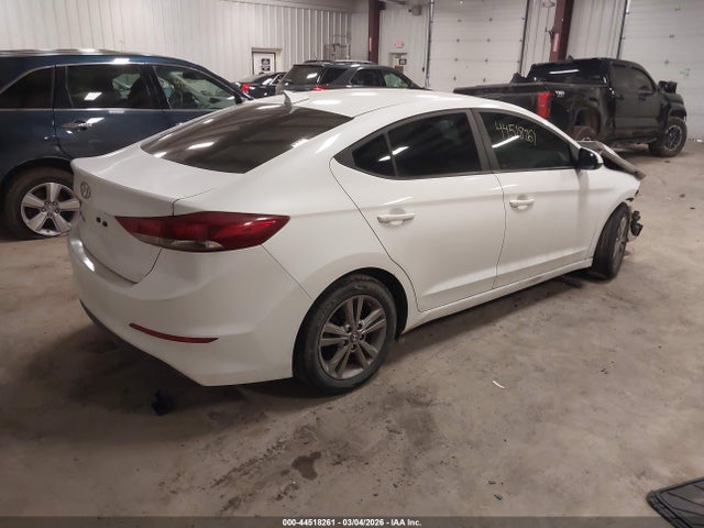 HYUNDAI ELANTRA SEL - 4