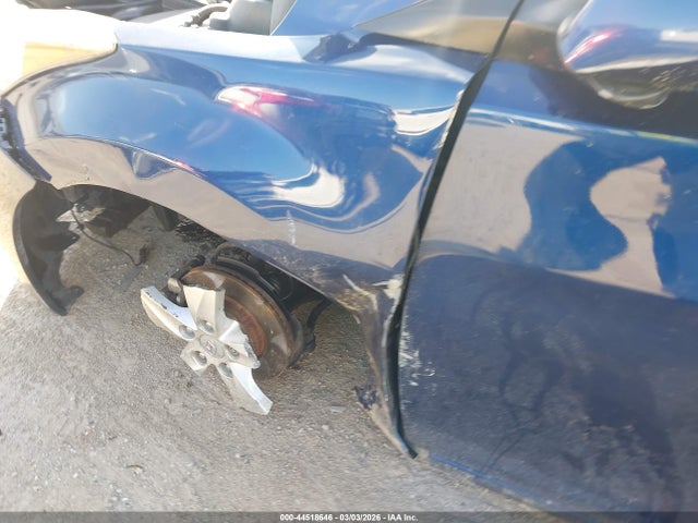 HYUNDAI ELANTRA GLS - 6