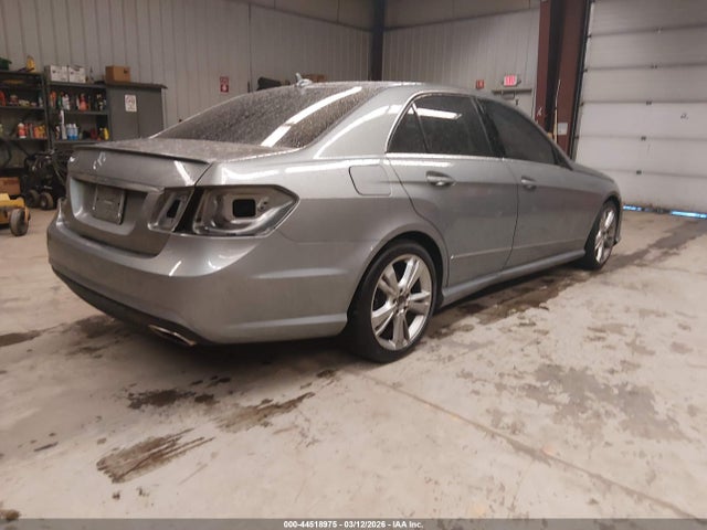 MERCEDES-BENZ E-CLASS - 4