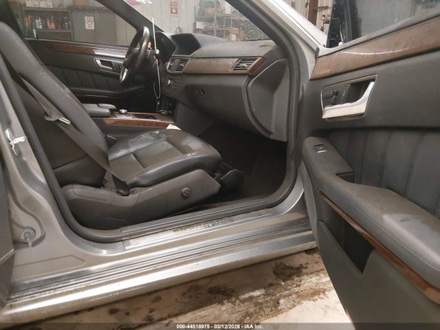 MERCEDES-BENZ E-CLASS - 5