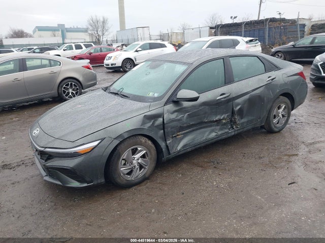 HYUNDAI ELANTRA SE - 2