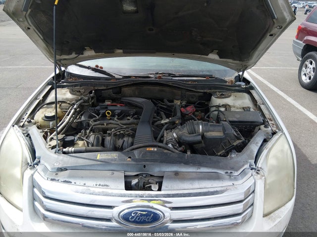 FORD FUSION SE - 10