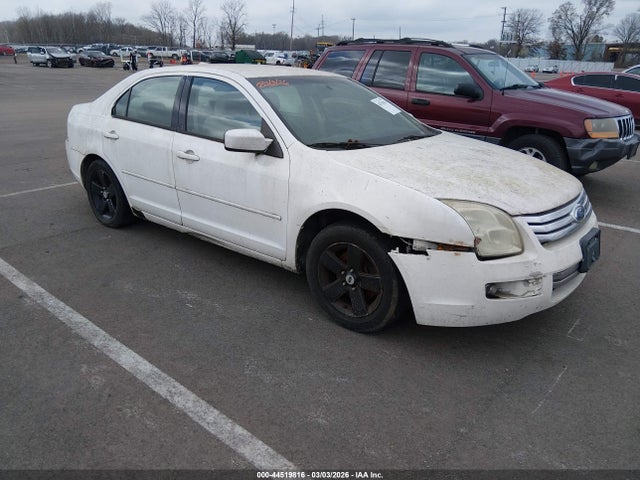 FORD FUSION SE - 1
