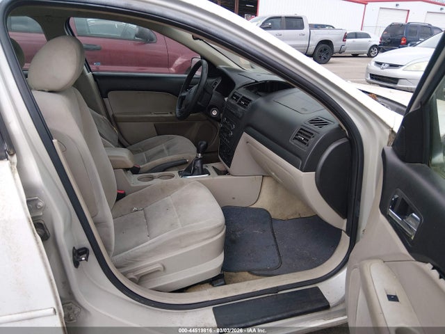 FORD FUSION SE - 5