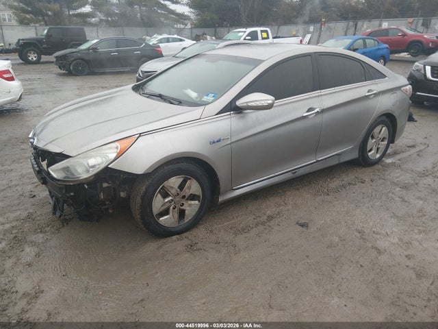 HYUNDAI SONATA HYBRID - 2
