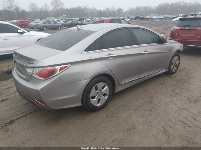 HYUNDAI SONATA HYBRID - 4