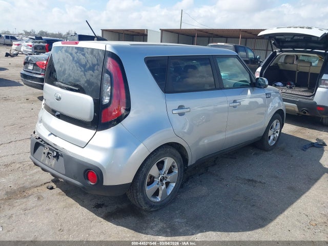 KIA SOUL - 4