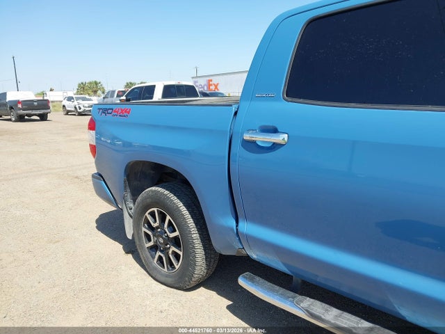 TOYOTA TUNDRA - 6