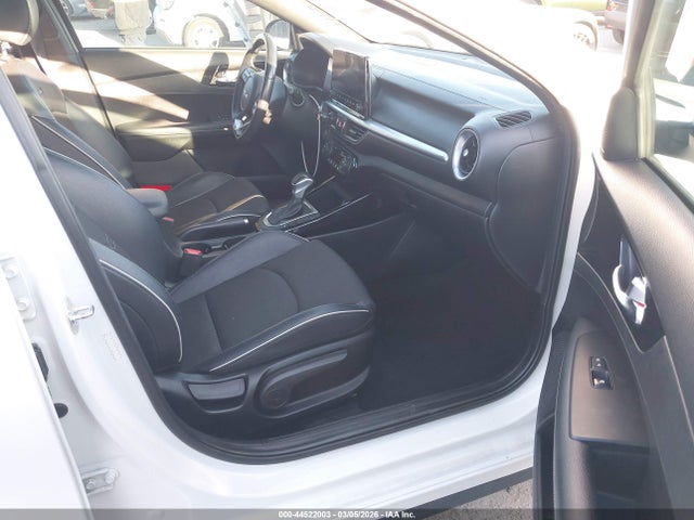 KIA FORTE GT-LINE - 5