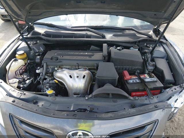 TOYOTA CAMRY - 10