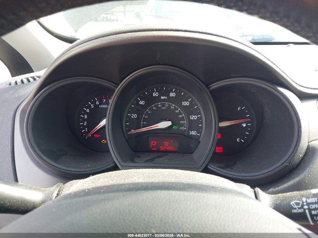 KIA RIO5 - 7
