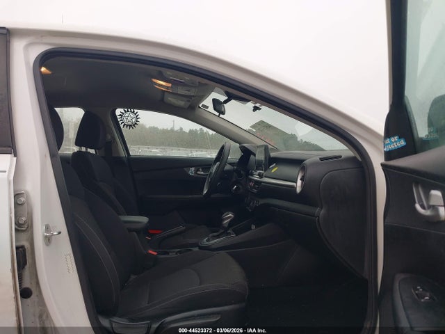 صورة 5 لـ 2019 KIA FORTE LXS