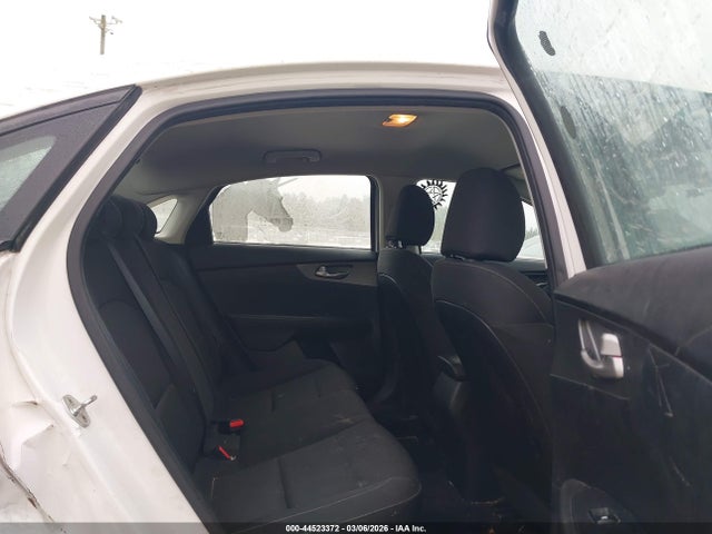 صورة 8 لـ 2019 KIA FORTE LXS