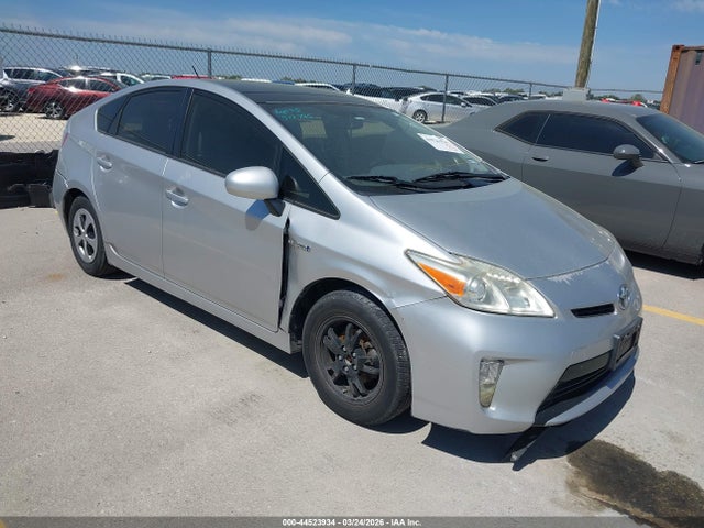 TOYOTA PRIUS - 1