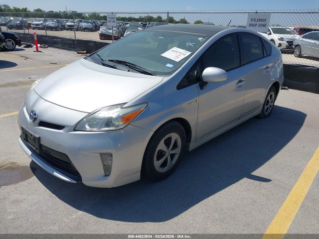 TOYOTA PRIUS - 2