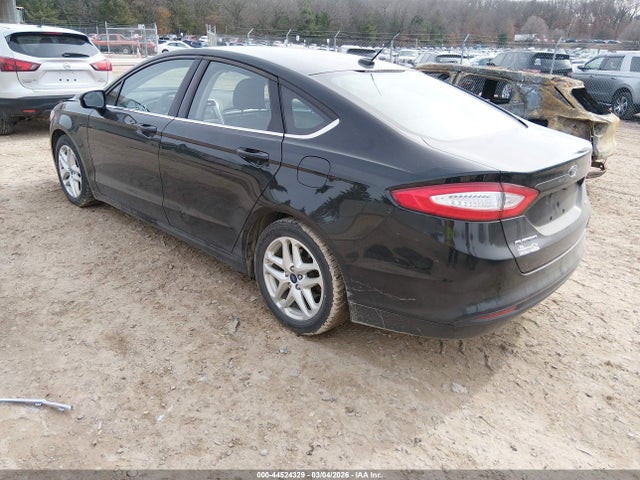 FORD FUSION SE - 3