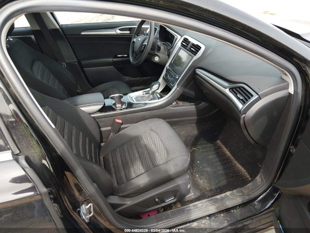 FORD FUSION SE - 5
