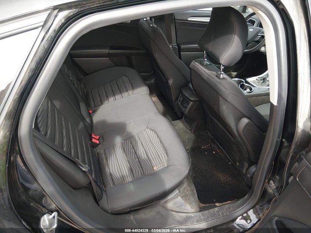 FORD FUSION SE - 8