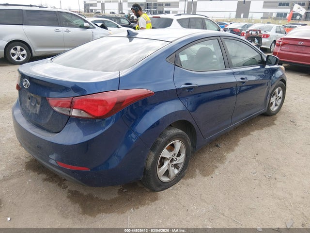 HYUNDAI ELANTRA SE - 4