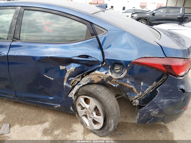 HYUNDAI ELANTRA SE - 6