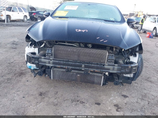 FORD FUSION SE - 6