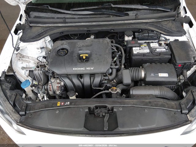 HYUNDAI ELANTRA SEL - 10