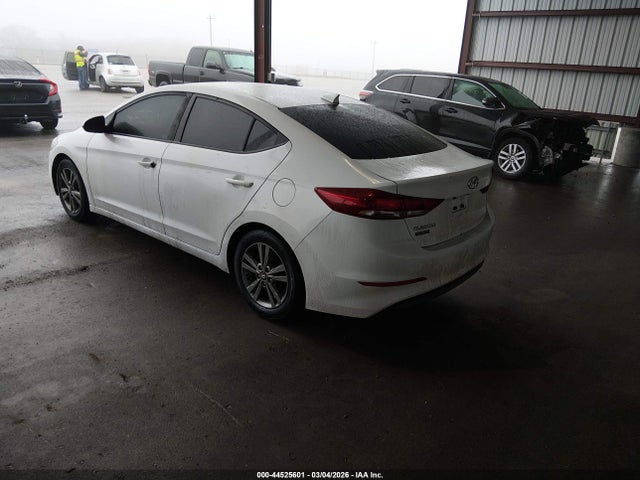 HYUNDAI ELANTRA SEL - 3