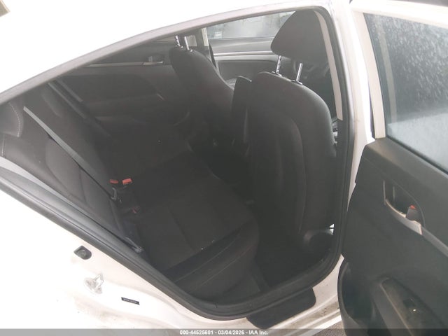 HYUNDAI ELANTRA SEL - 8