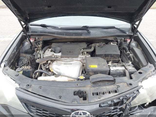 TOYOTA CAMRY - 10